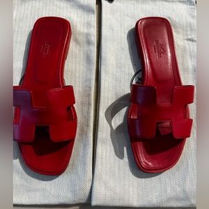 Hermes flats red size 37